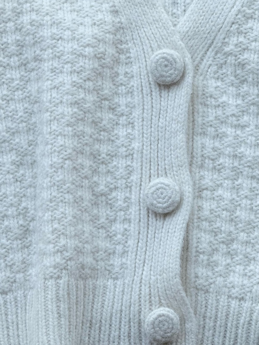 Women's Cream Button-Front Knit Cardigan